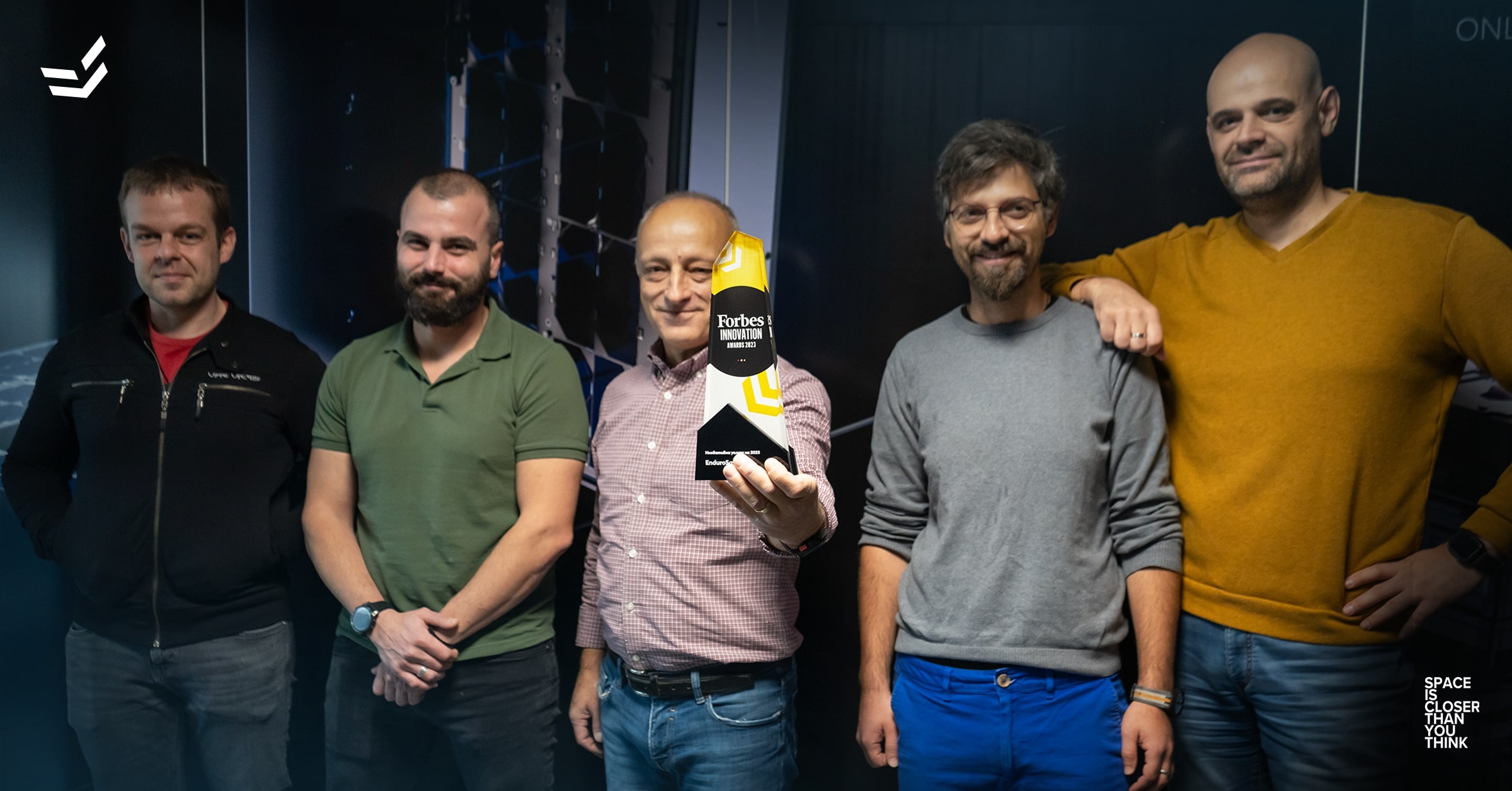 EnduroSat wins Innovative Service of the Year by Forbes